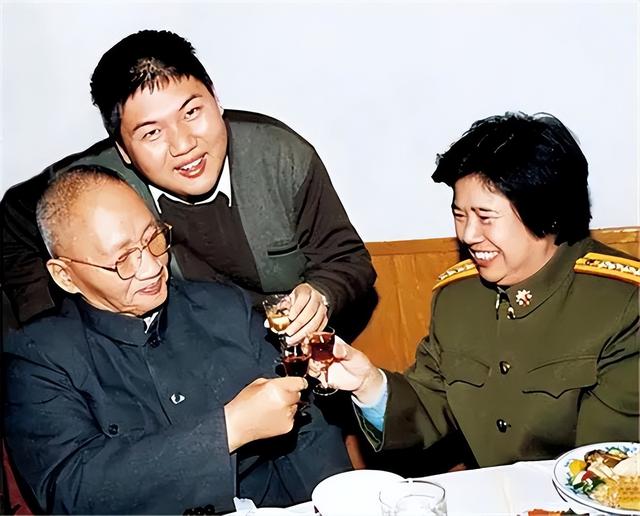 梦见拉裤兜子屎是什么意思周公解梦（梦见拉裤兜子屎是什么意思呢）