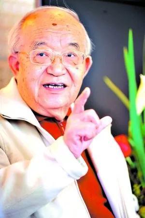 乔姓名字霸气两个字男孩（带乔的两个字名字）