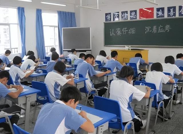 姓蒋的女孩名字打分最高的（姓蒋打分100分的名字大全）
