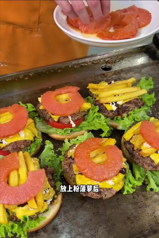 抖音美食博主起名字（抖音美食博主的简介怎么写的）