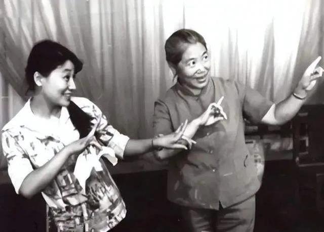 艺名带财运的名字男孩（艺名带财运的名字女）