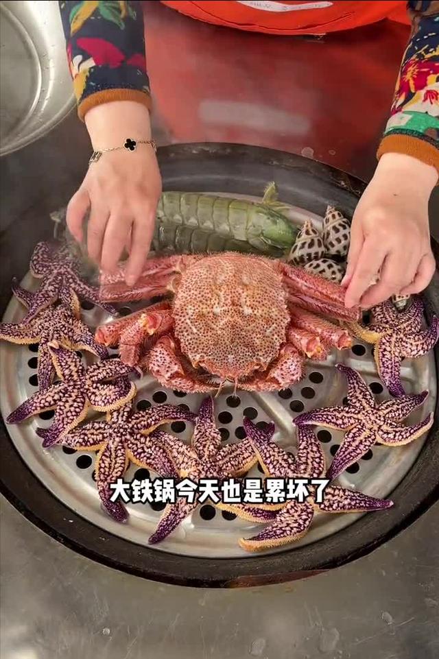 抖音美食博主起名字（抖音美食博主的简介怎么写的）