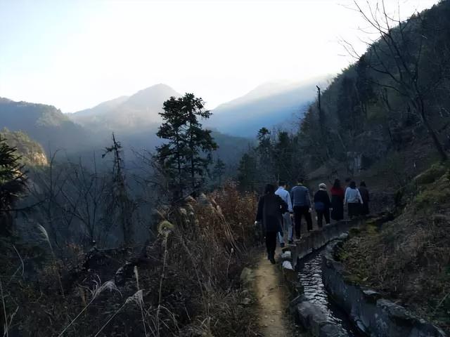 前水后山是什么风水格局（风水 前水后山）