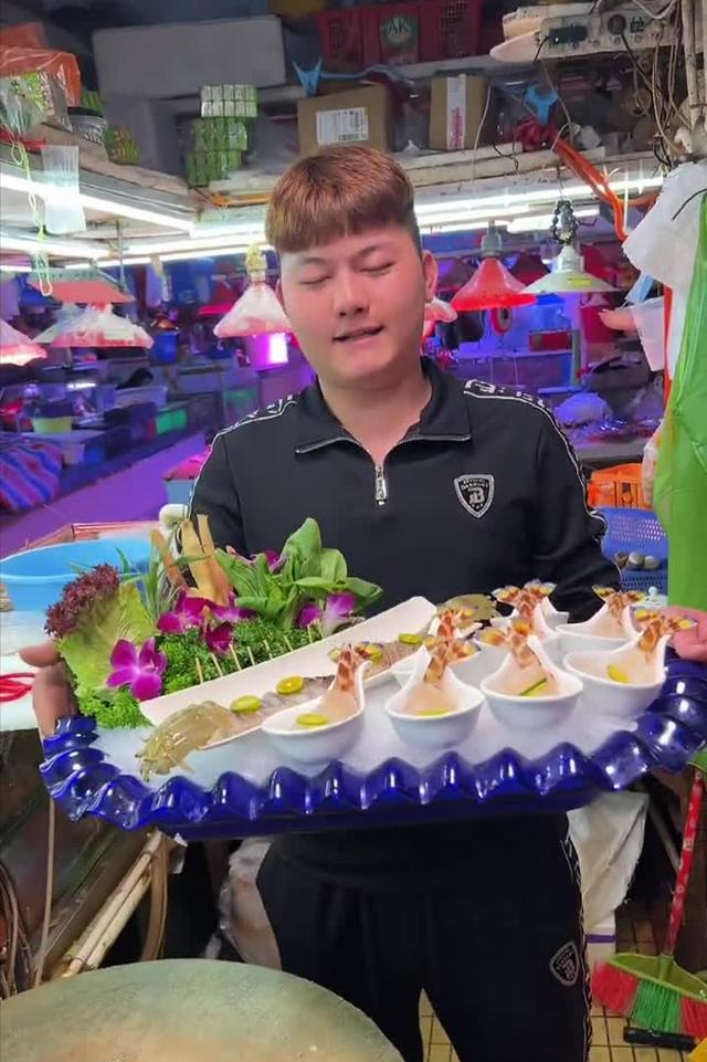 抖音美食博主起名字（抖音美食博主的简介怎么写的）
