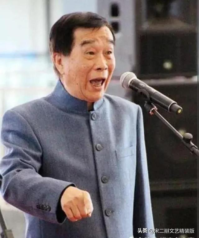 艺名简单大气的名字女叠字（艺名简单大气的名字女英文）