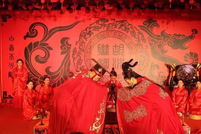 梦见厨房有烟雾（梦见厨房很多烟雾什么意思）