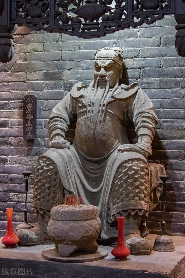 诸葛神算卜易居算命网诸葛神算测字占卜大全！
