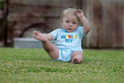 022年出生的女宝宝带逸字的寓意好的名字"