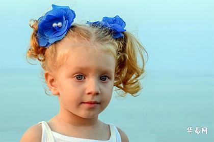 022年农历十月初三日出生的生辰八字缺火的女孩名字"