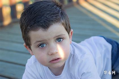 022年农历七月二十九日五行缺火的男孩名字大全"