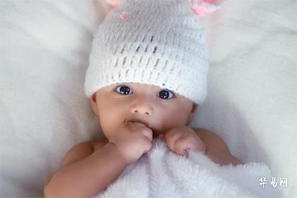 月出生的八卦起名方法，如何为新生婴儿取名"