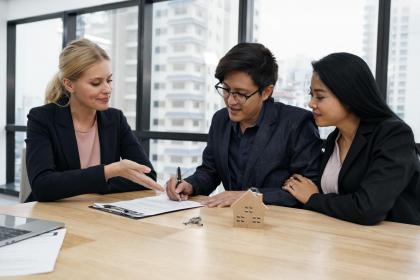 019年5月10号下午出生的女孩怎么样起名字"