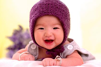 019年出生的女宝宝怎么起名字，姓慕女孩寓意好名字"