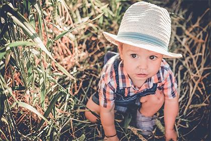 019年8月15号出生的双胞胎男孩如何起名，五行属什么"