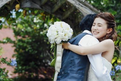 019年出生的姓鲍女孩如何起名，宜用什么字"