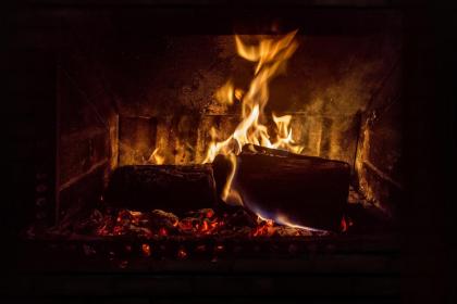 农历2019年三月二十二丑时出生的女宝宝怎么起名字好，五行属什么