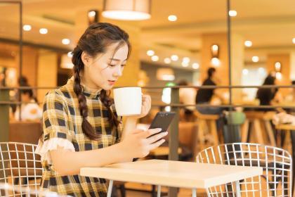 019猪年夏至出生女孩五行缺金要怎么起名字"