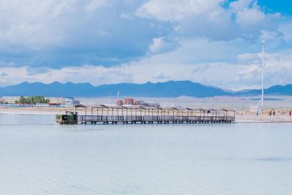 019年6月11号出生的双胞胎男孩起什么名字比较好，五行属什么"