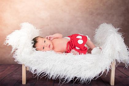 属猪2019年7月宝宝李姓取名大全，宝宝姓李如何起个好名字？