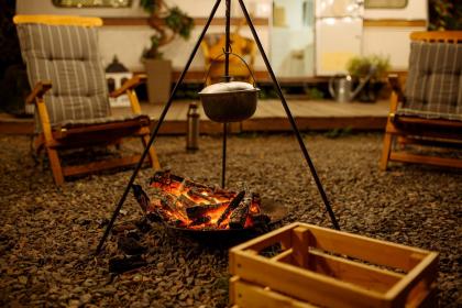 019年9月22号巳时出生的男孩如何起取个幸运的名字，五行属什么"