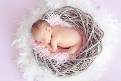 019年出生的养姓女宝宝起什么名字好听，什么名字意义好"