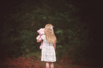 王姓女孩取名内涵诗意名字